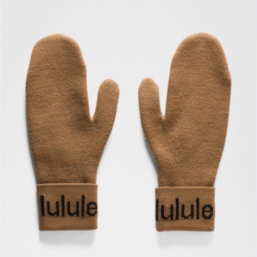 Lululemon Wordmark Merino Wool Mittens camel/ black size Medium/‎ Large NWT